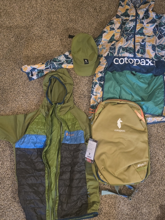 cotopaxi Handbags - Cotopaxi Green Alpa 28 Backpack + Outerwear Set Travel Bundle Capa Hybrid Teca